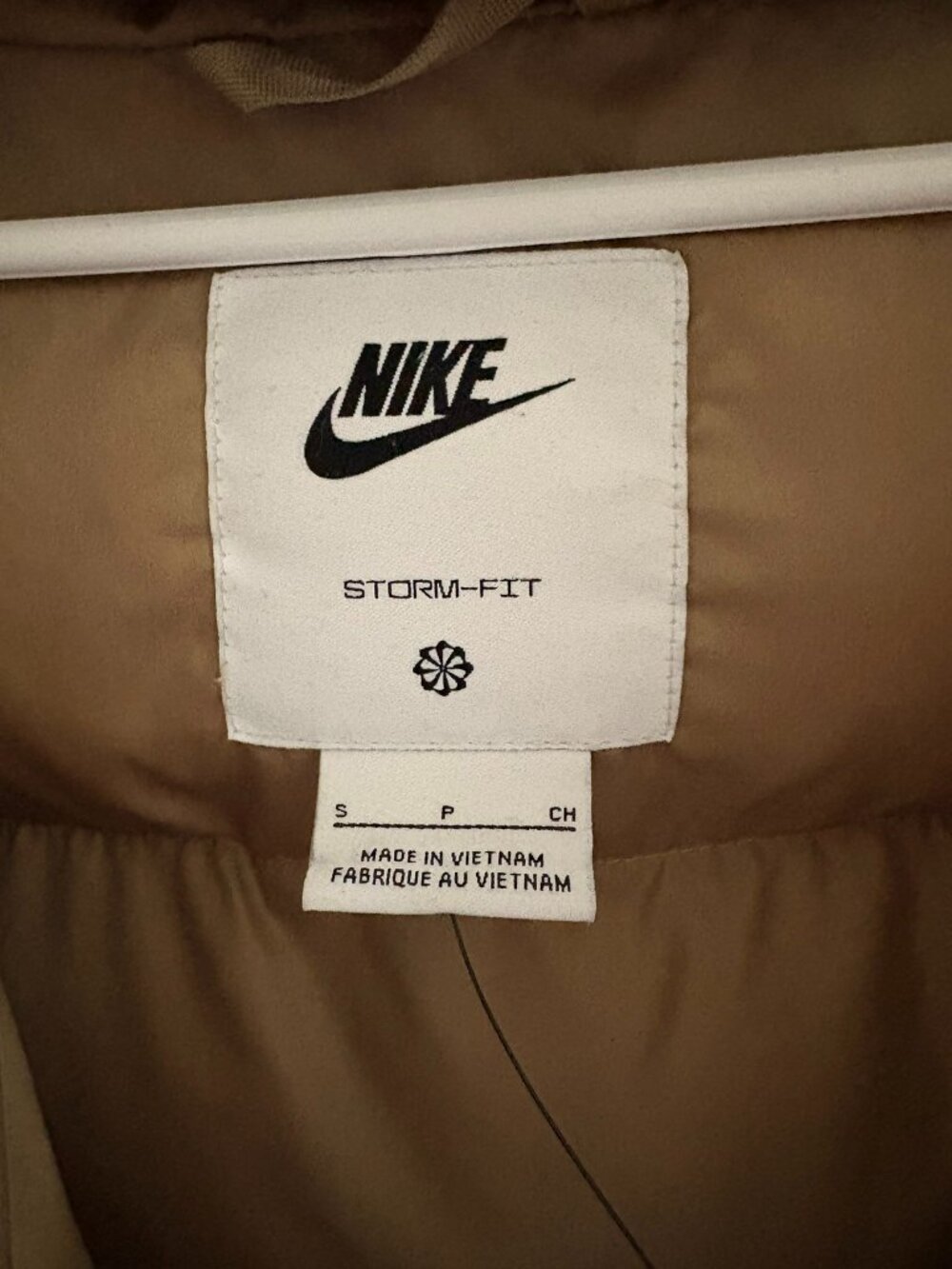 Nike Puffer Jacket - Picture 3 of 5